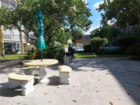 367 S Federal Highway Deerfield Beach FL 33441