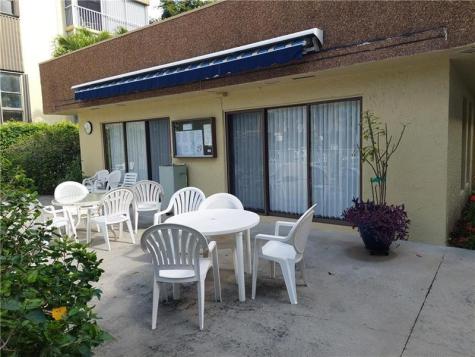 367 S Federal Highway Deerfield Beach FL 33441