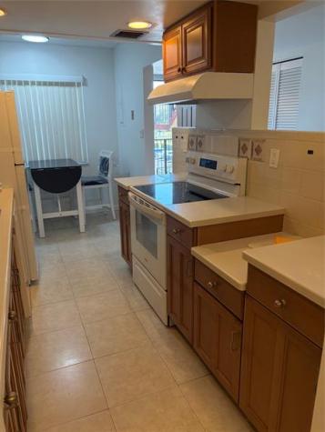 Lauderdale Lakes FL 33319