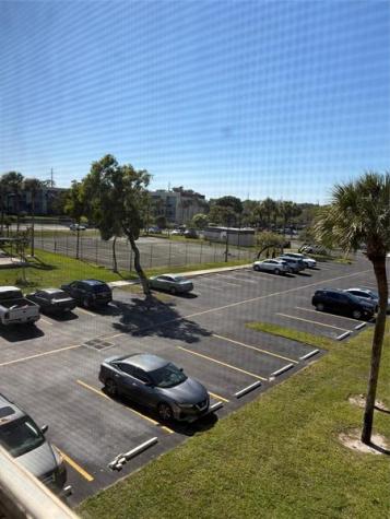 Lauderdale Lakes FL 33319