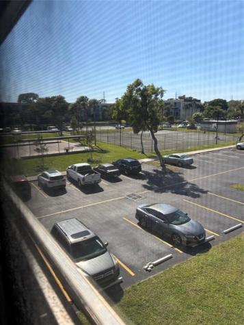 Lauderdale Lakes FL 33319