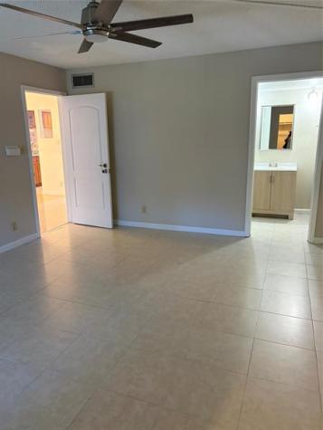 Lauderdale Lakes FL 33319