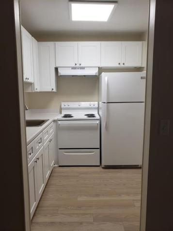 146 Canterbury F West Palm Beach FL 33417