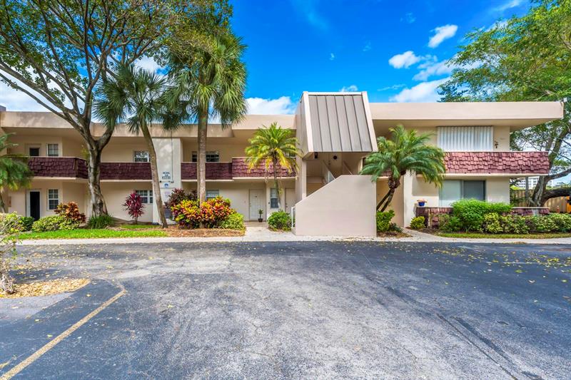 2951 S Palm Aire Drive Pompano Beach FL 33069