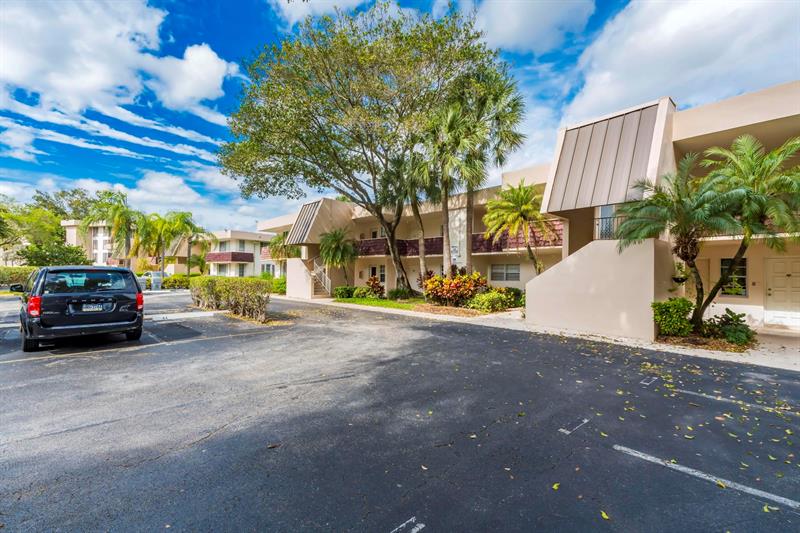 2951 S Palm Aire Drive Pompano Beach FL 33069