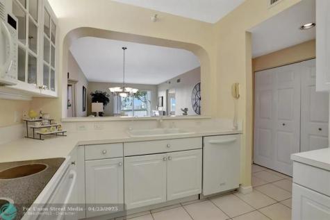 7611 Southampton Terrace Tamarac FL 33321
