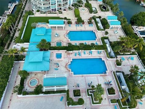 16500 Collins Avenue Sunny Isles Beach FL 33160