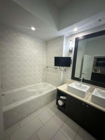 5300 NW 87th Avenue Miami FL 33178