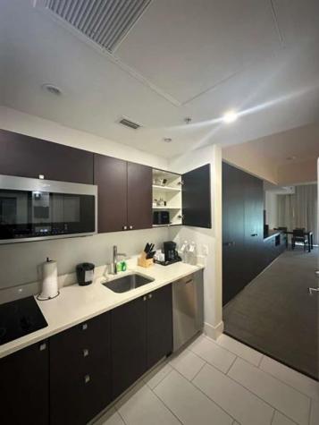 5300 NW 87th Avenue Miami FL 33178