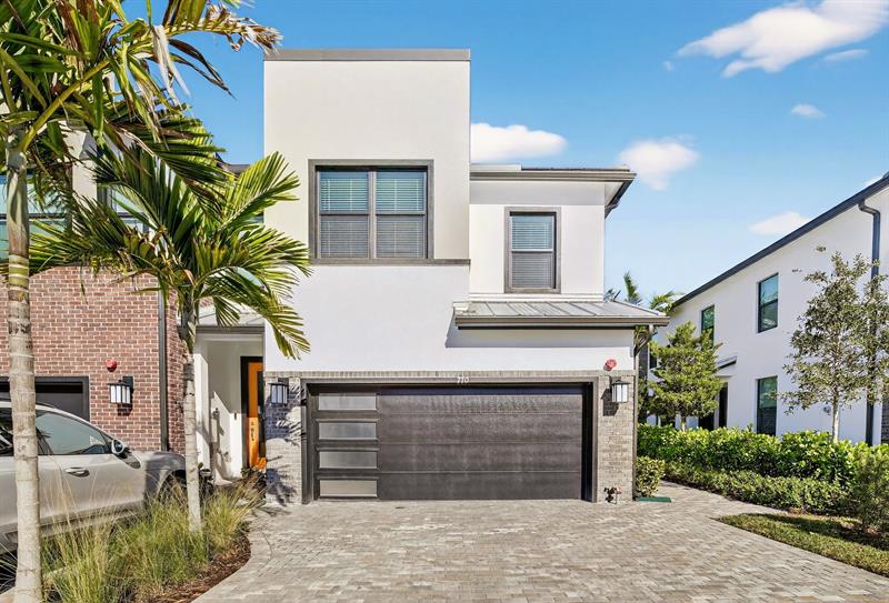 770 NW 82nd Terrace Plantation FL 33324