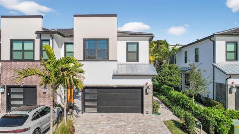 770 NW 82nd Terrace Plantation FL 33324