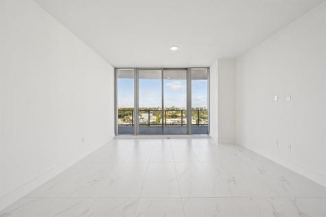 220 Lake Shore Drive West Palm Beach FL 33403