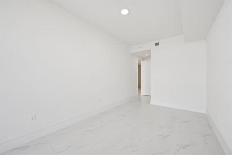 220 Lake Shore Drive West Palm Beach FL 33403