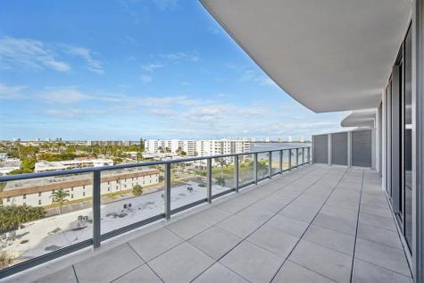220 Lake Shore Drive West Palm Beach FL 33403