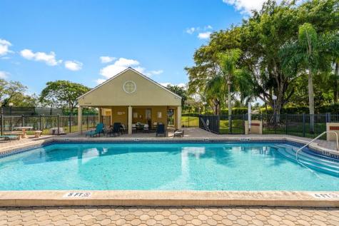 13022 SW 88 Terrace North Miami FL 33186