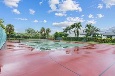 9660 Sunrise Lakes Boulevard Sunrise FL 33322