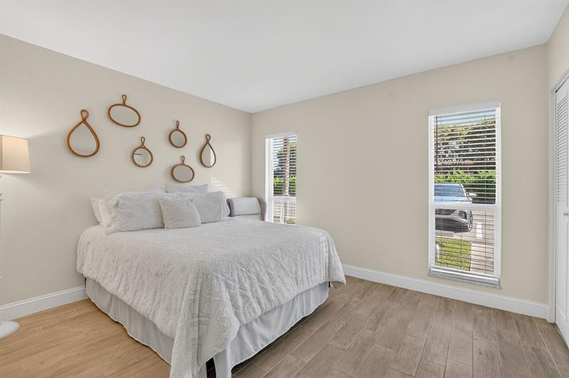 250 NE 20th Street Boca Raton FL 33431