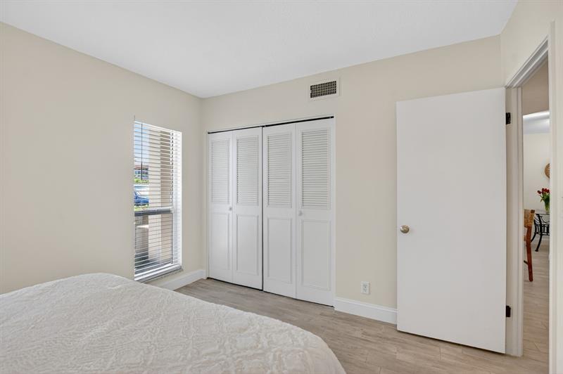 250 NE 20th Street Boca Raton FL 33431