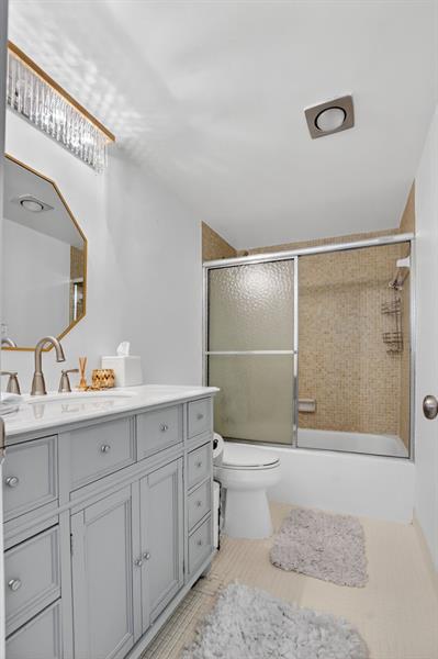 250 NE 20th Street Boca Raton FL 33431