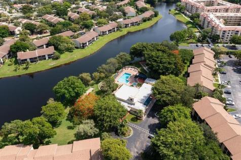 2059 SW 15th Street Deerfield Beach FL 33442