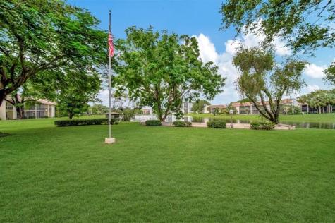 2059 SW 15th Street Deerfield Beach FL 33442