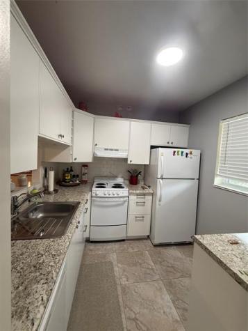 3430 NW 52nd Avenue Lauderdale Lakes FL 33319