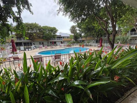 860 SE 6th Avenue Deerfield Beach FL 33441