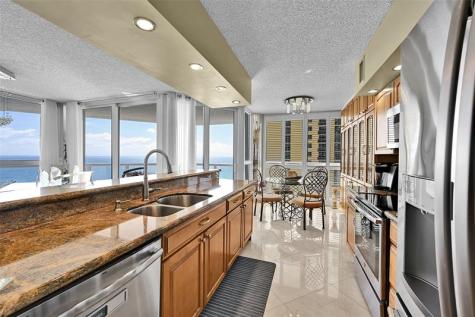 16425 Collins Avenue Sunny Isles Beach FL 33160