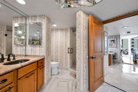 16425 Collins Avenue Sunny Isles Beach FL 33160
