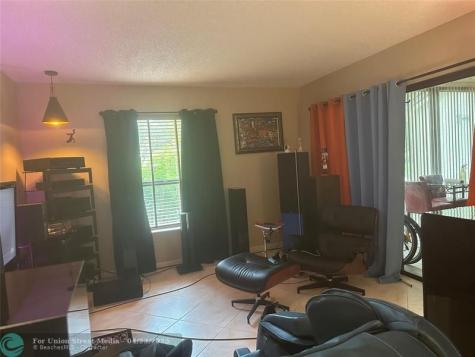 3281 Cocoplum Circle Coconut Creek FL 33063