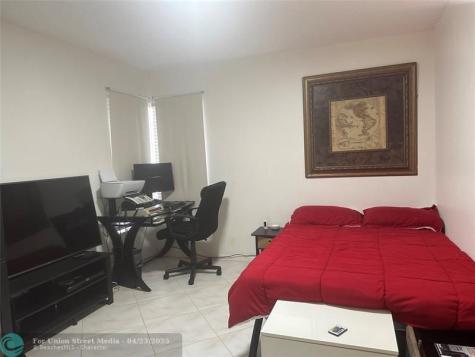 3281 Cocoplum Circle Coconut Creek FL 33063