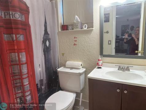 3281 Cocoplum Circle Coconut Creek FL 33063