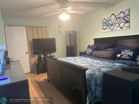 3281 Cocoplum Circle Coconut Creek FL 33063