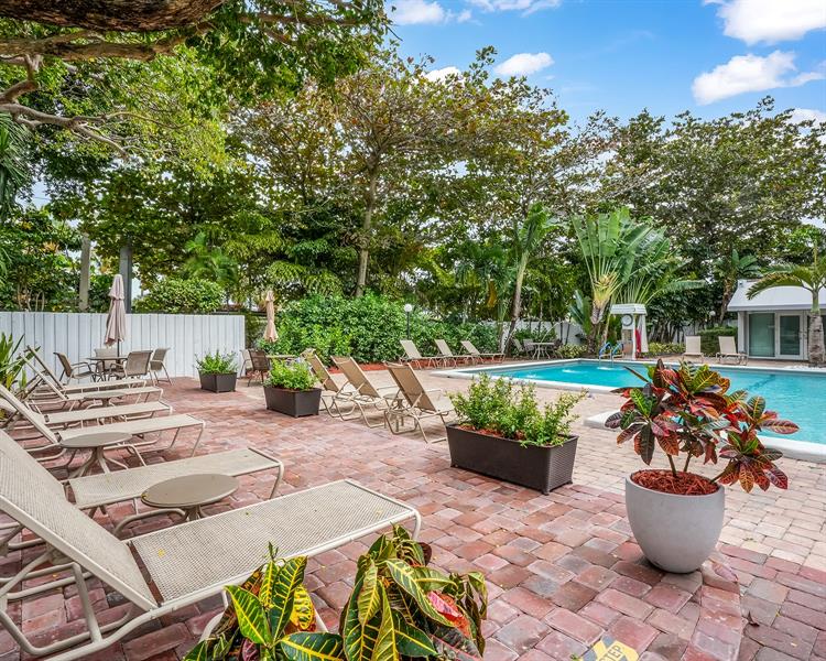 801 S Federal Highway Pompano Beach FL 33062