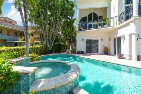 70 Isle Of Venice Fort Lauderdale FL 33301