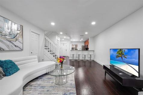 757 NW 208th Drive Pembroke Pines FL 33029