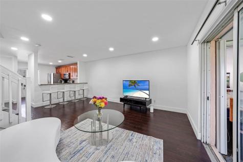 757 NW 208th Drive Pembroke Pines FL 33029