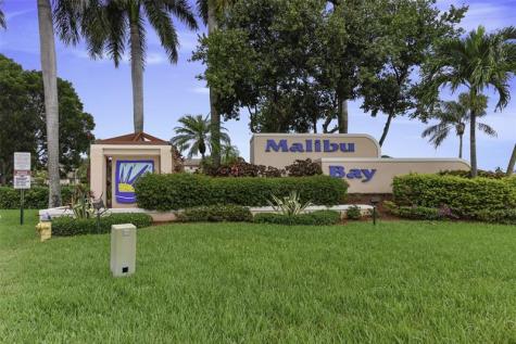 757 NW 208th Drive Pembroke Pines FL 33029