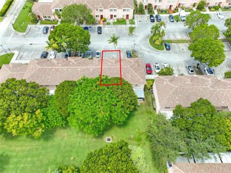 757 NW 208th Drive Pembroke Pines FL 33029
