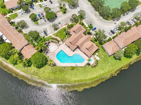 757 NW 208th Drive Pembroke Pines FL 33029
