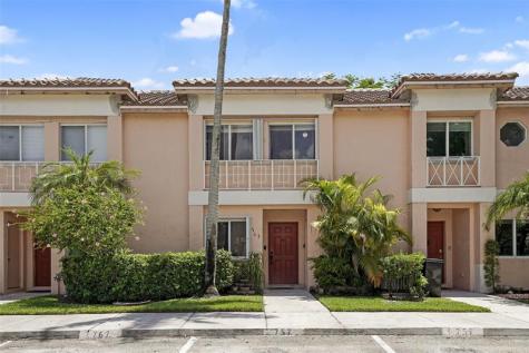 757 NW 208th Drive Pembroke Pines FL 33029