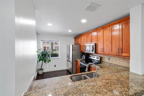 757 NW 208th Drive Pembroke Pines FL 33029