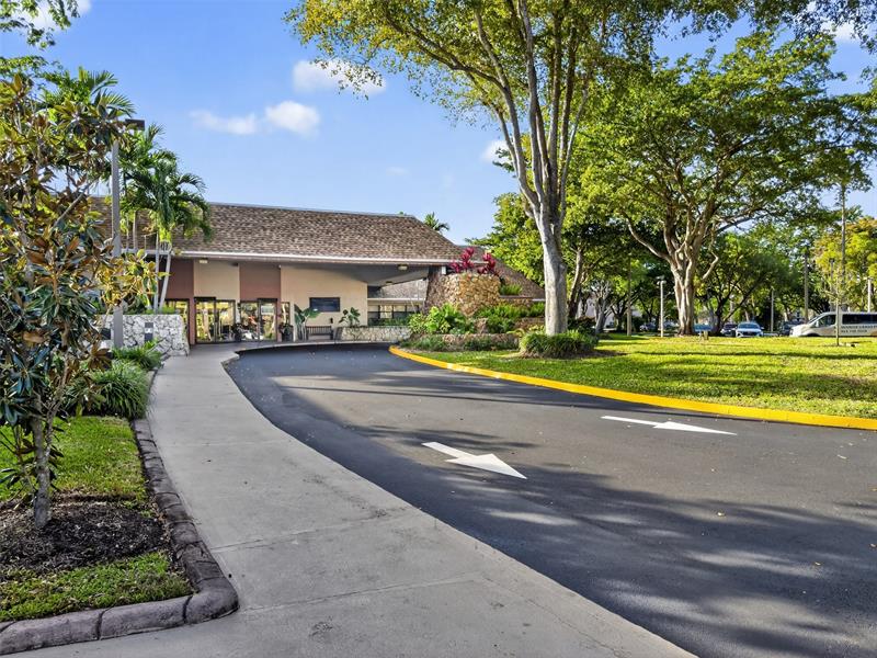 2524 NW 104th Avenue Sunrise FL 33322