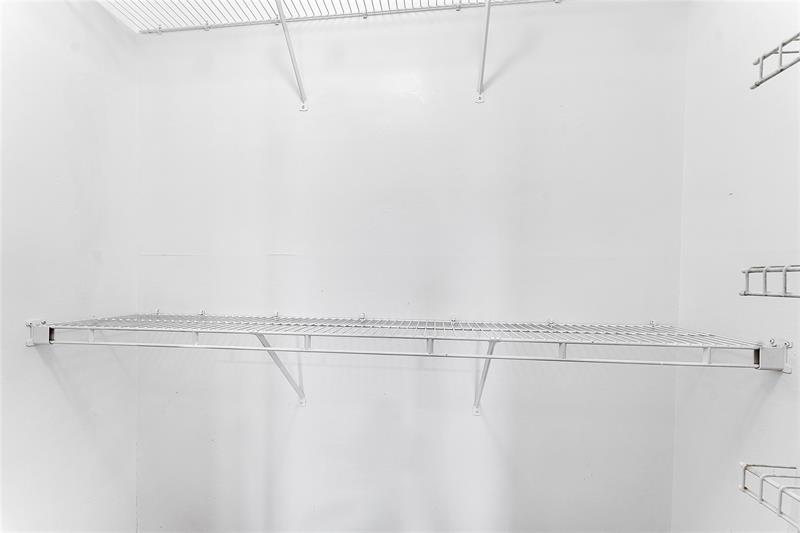 1052 Hythe C Boca Raton FL 33434