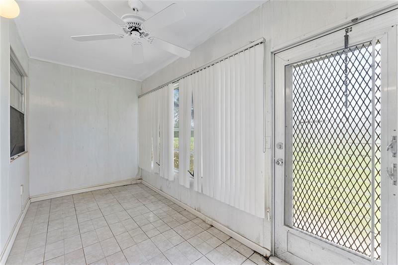 1052 Hythe C Boca Raton FL 33434