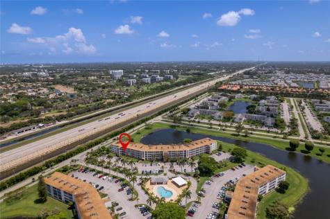 1052 Hythe C Boca Raton FL 33434