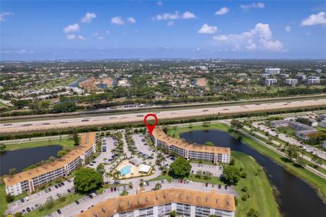 1052 Hythe C Boca Raton FL 33434