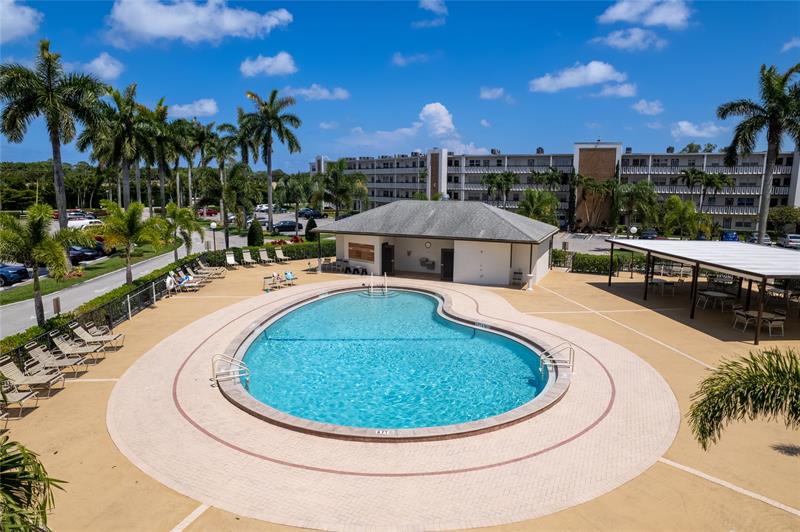 1052 Hythe C Boca Raton FL 33434