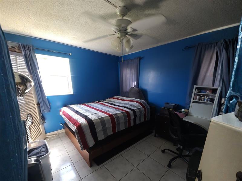 2750 Sunrise Lakes Drive Sunrise FL 33322