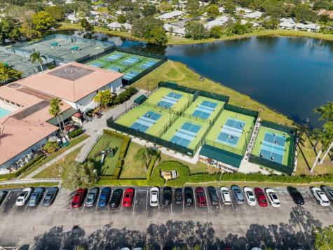 842 Club Drive Palm Beach Gardens FL 33418